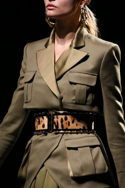 Look 101